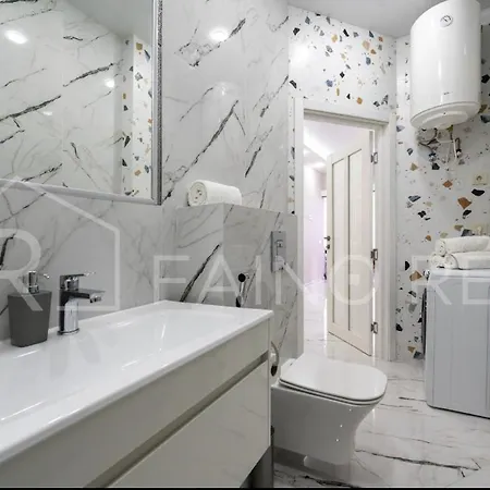2к з панорамним видом в аркадії 5010 Fainorent Apartment *