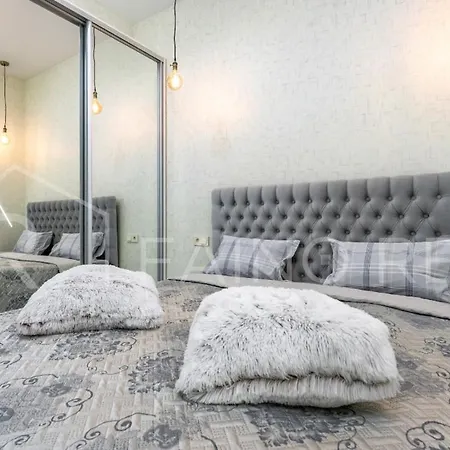 2к з панорамним видом в аркадії 5010 Fainorent Apartment Odesa